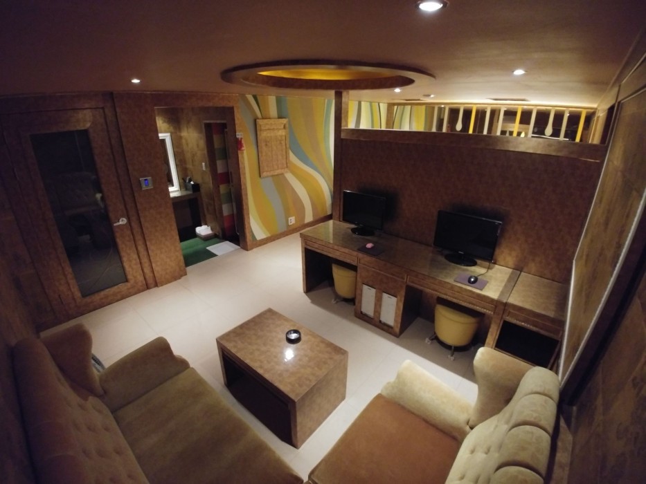 V1 Motel 28/79