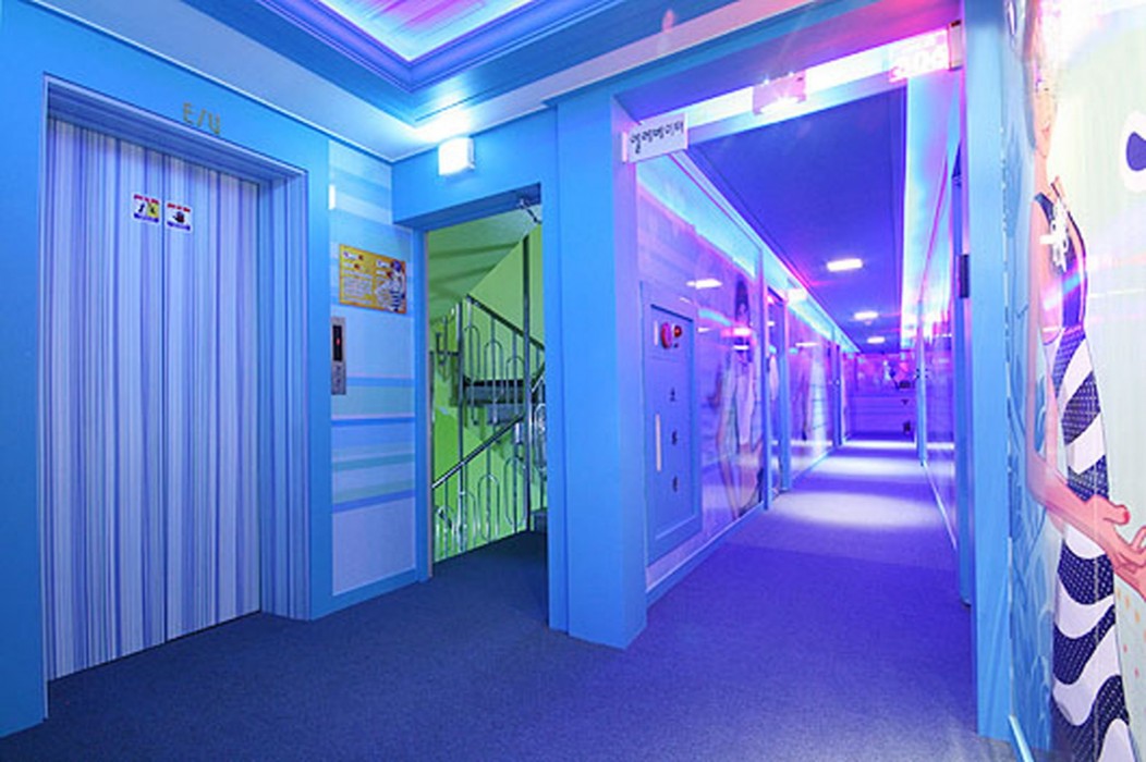 V1 Motel 54/79