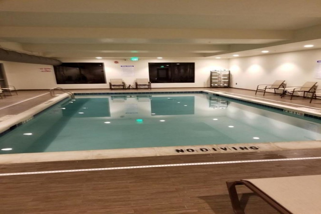 Comfort Suites Denver International Airport 4/12