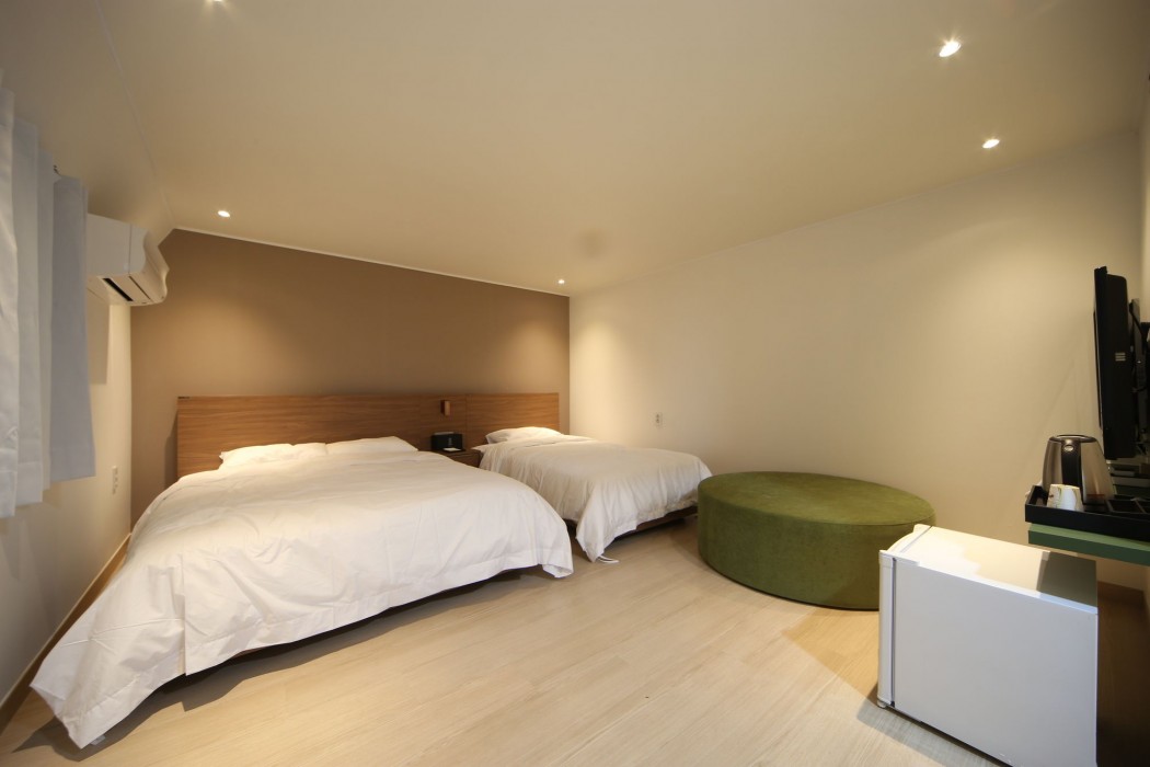 Soho Hotel 43/68