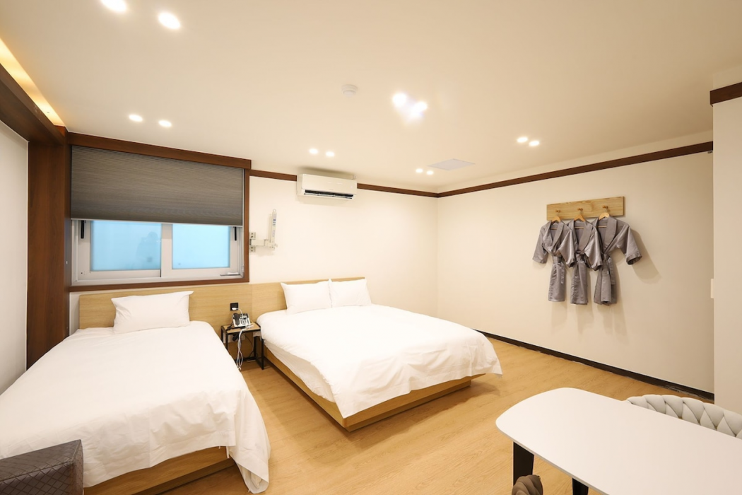 JB Plus Hotel 19/65