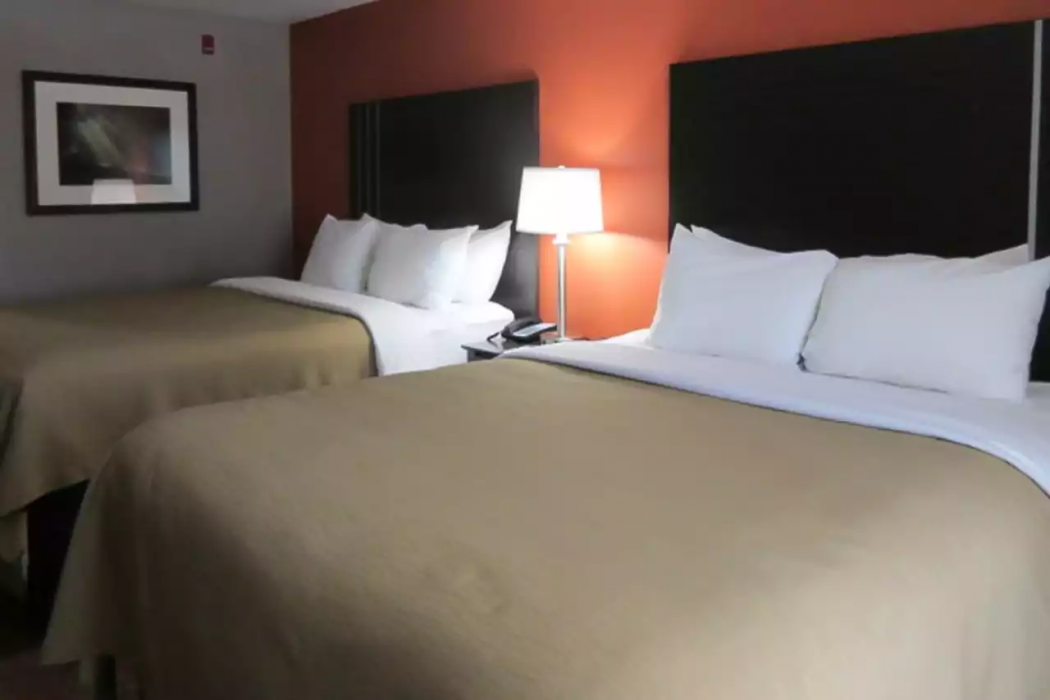 Quality Inn & Suites Fresno Northwest 9/34