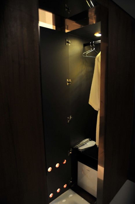 Dominique Hotel 25/77
