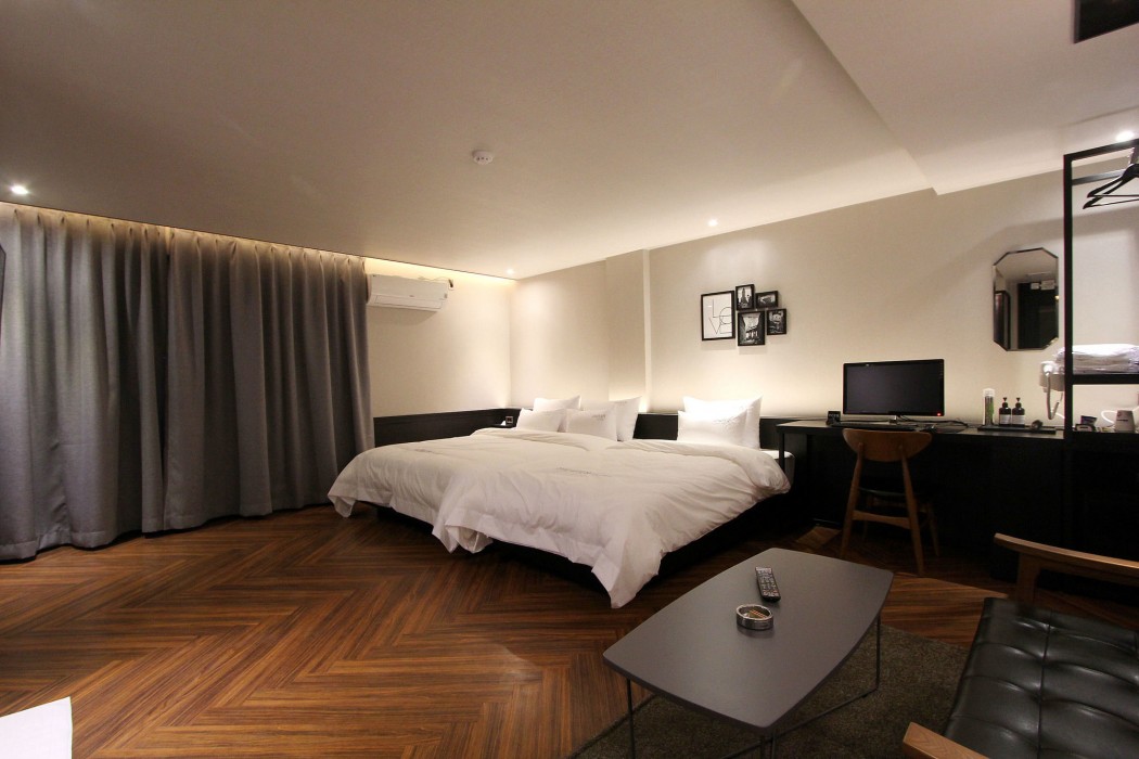 To Heaven Hotel Nampo 33/78