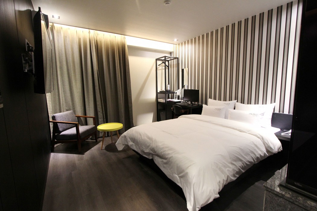 To Heaven Hotel Nampo 60/78