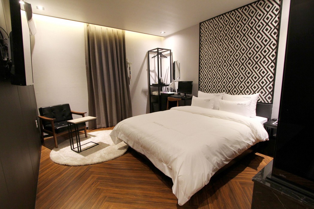 To Heaven Hotel Nampo 28/78