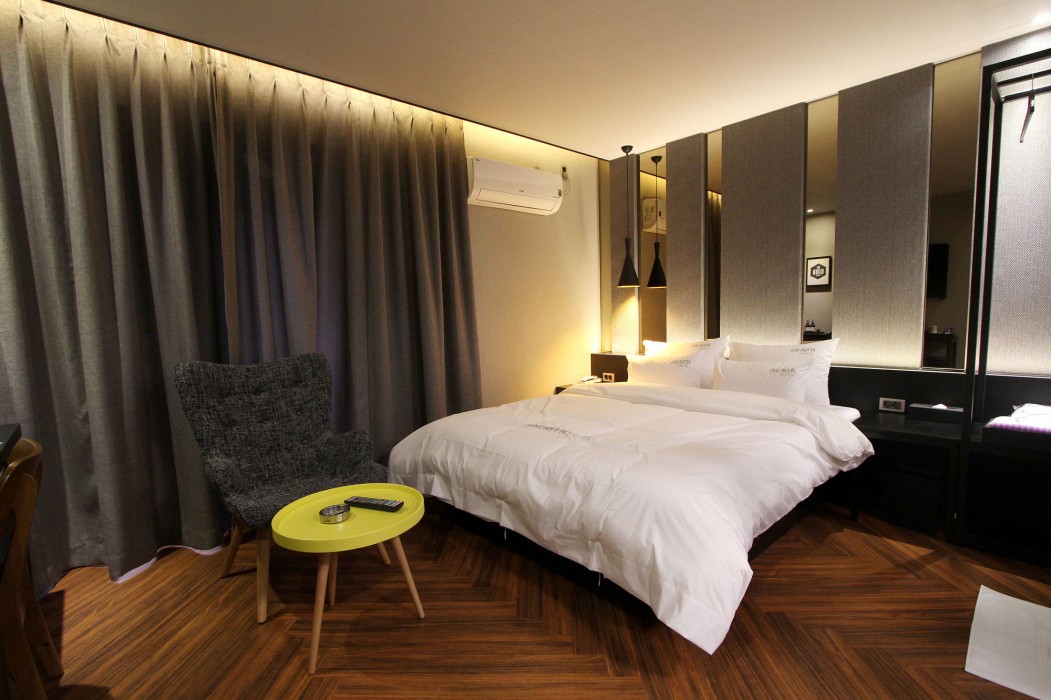 To Heaven Hotel Nampo 68/78