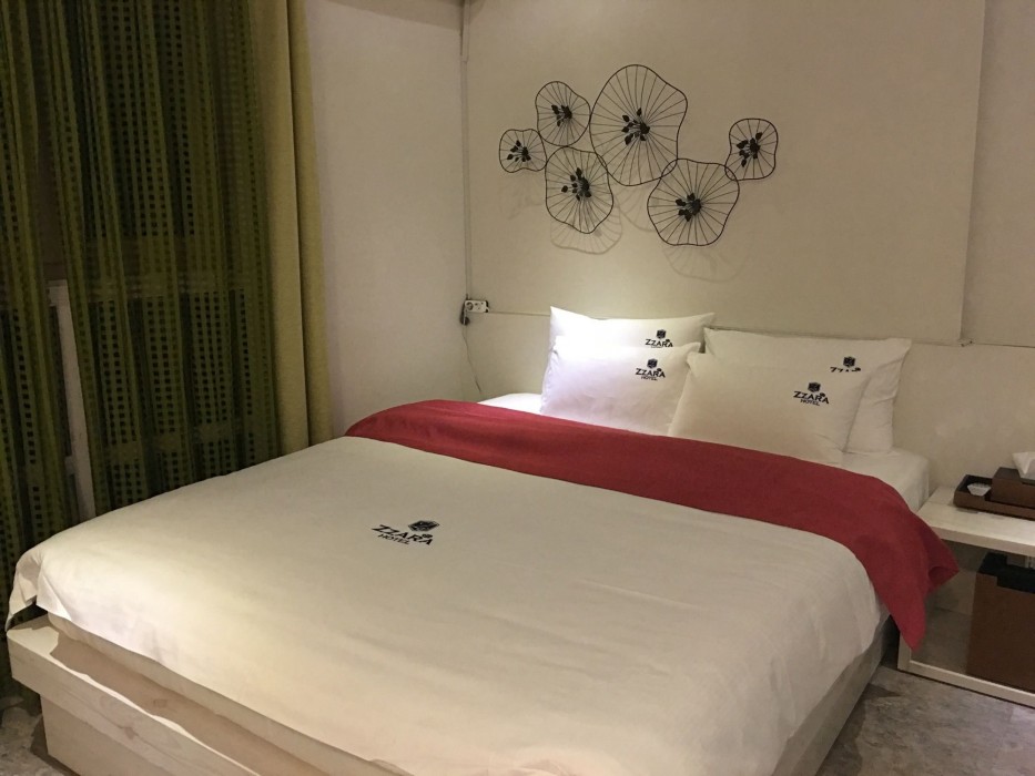 Zzara Hotel 9/35