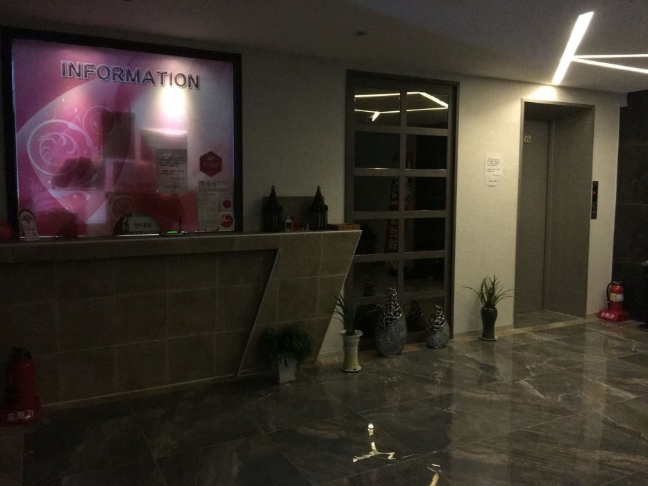 Zzara Hotel 18/35