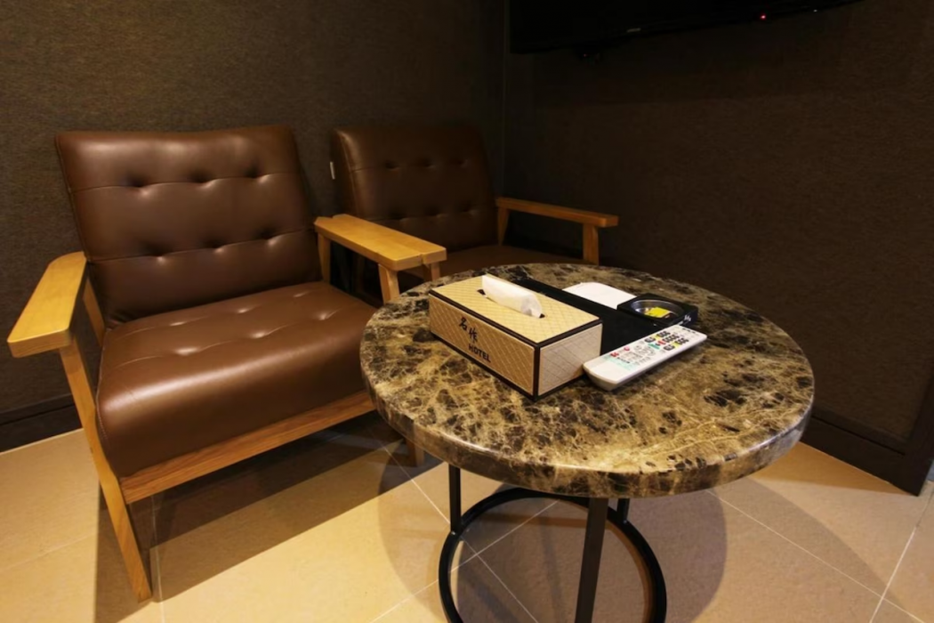 Suwon Station Myeongjak Hotel 25/57