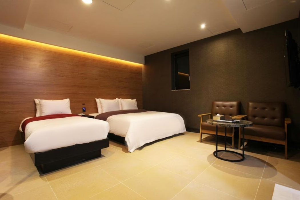 Suwon Station Myeongjak Hotel 7/57