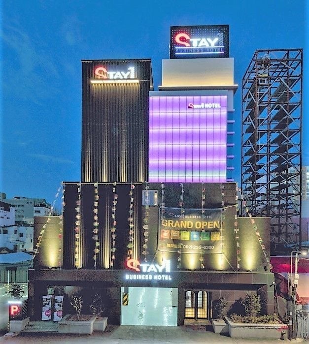 Stay 1 Hotel 32/49