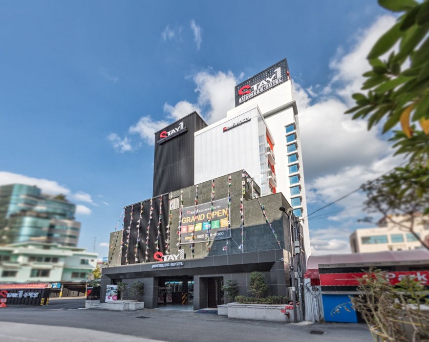 Stay 1 Hotel 35/49