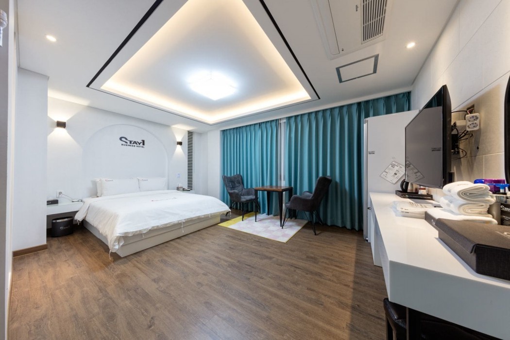 Stay 1 Hotel 34/49