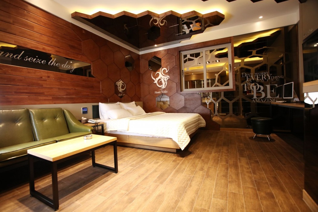 Hotel Yolo 25/53