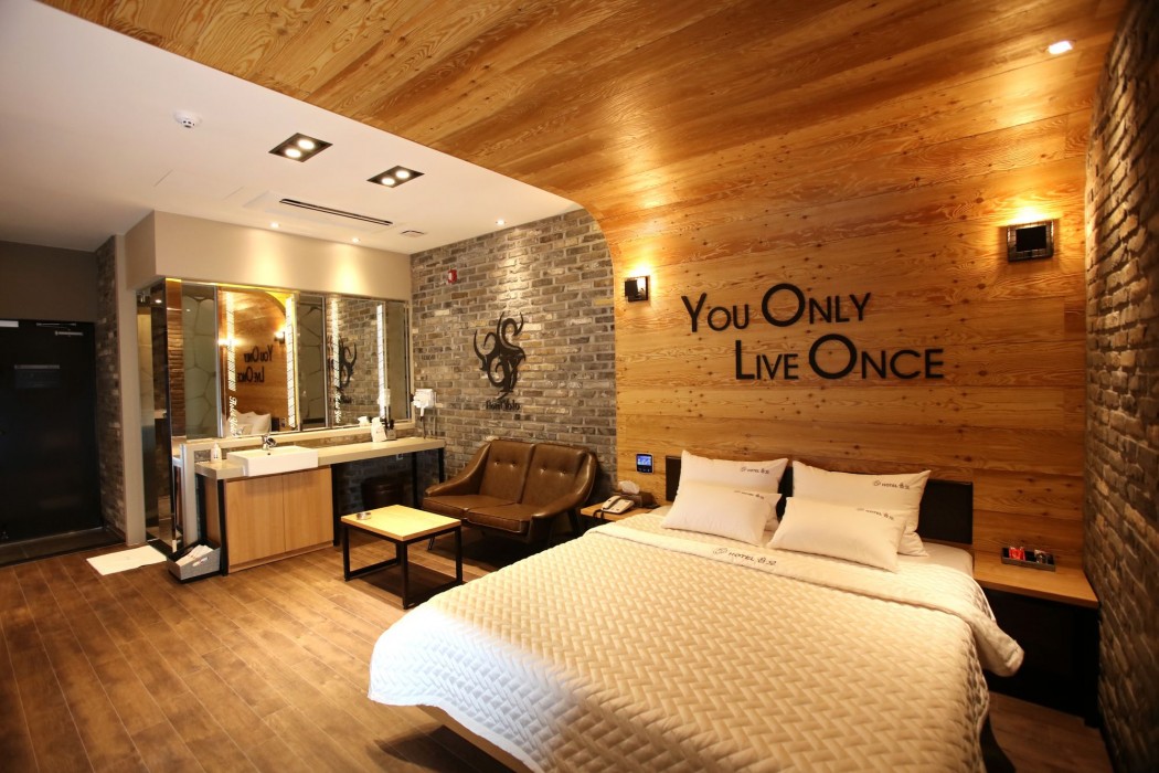 Hotel Yolo 41/53