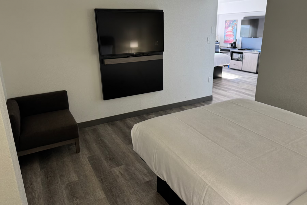 La Quinta Inn & Suites Washington DC-Capital/NoMA 4/33