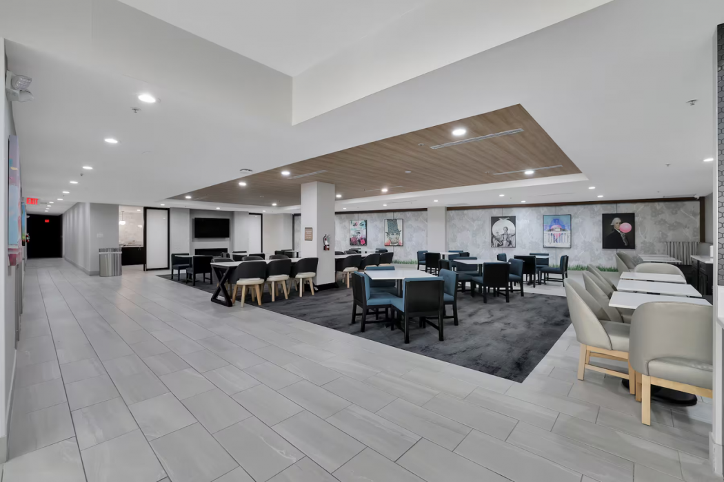 La Quinta Inn & Suites Washington DC-Capital/NoMA 26/33