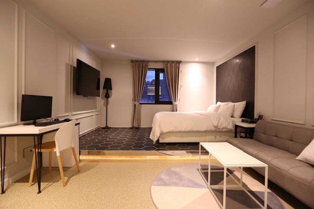Idea Hotel 44/80