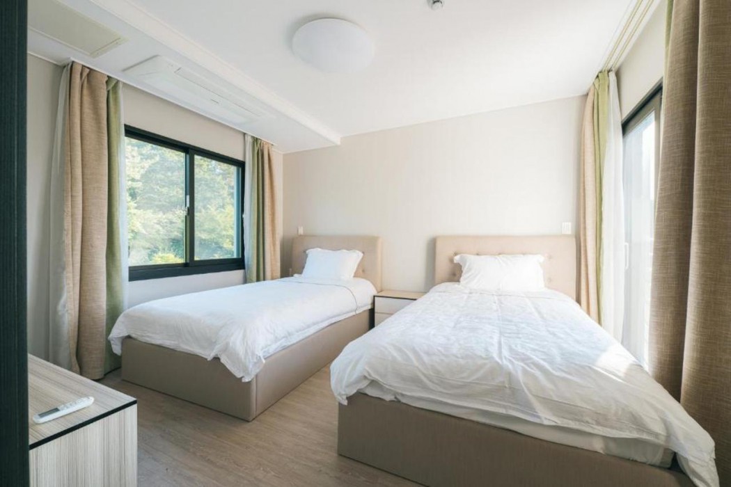 Kylin Villa Resort 12/59