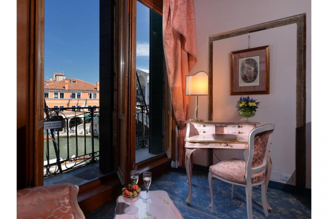 Rialto Hotel 24/66