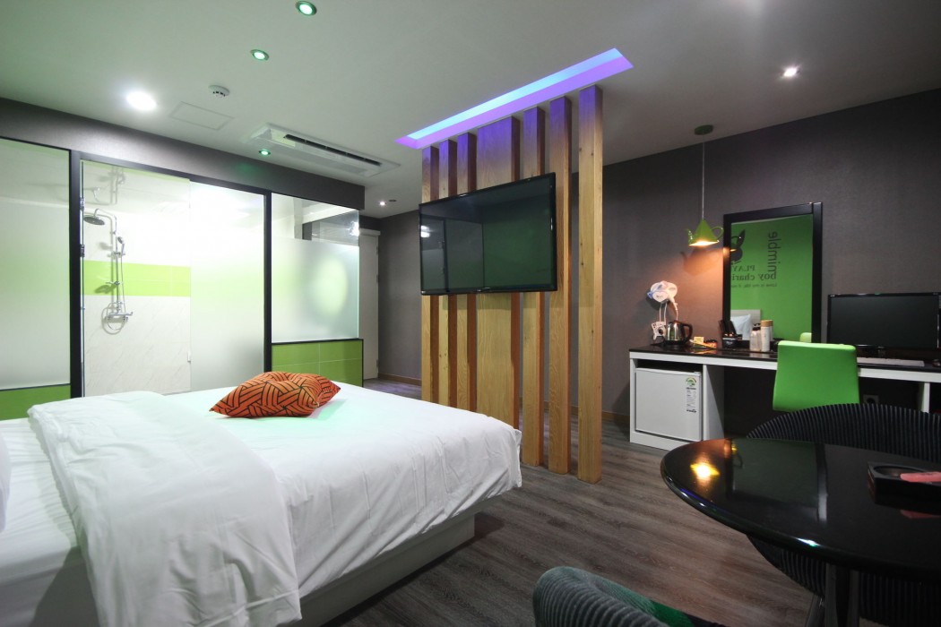 Hotel Quatz 48/80