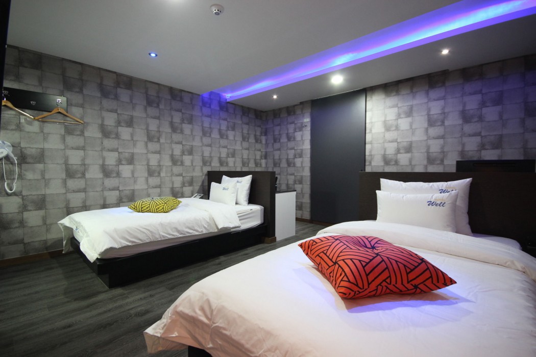 Hotel Quatz 55/80