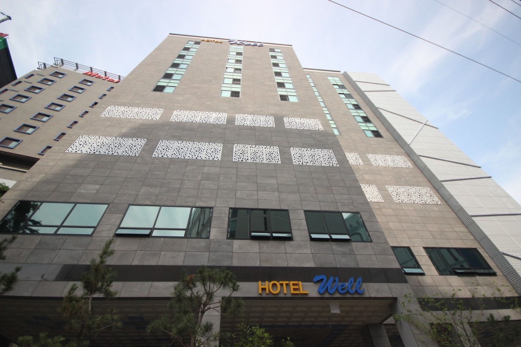 Hotel Quatz 42/80