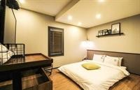 No.25 Hotel 50/75