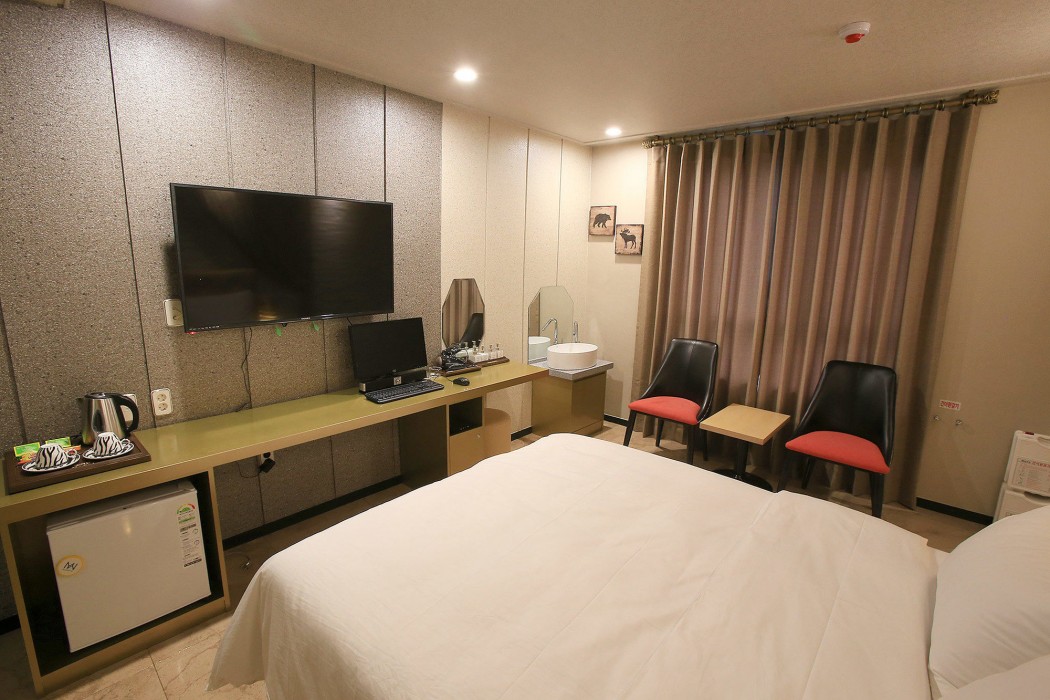 Urban Hotel Golf Shillim 48/68