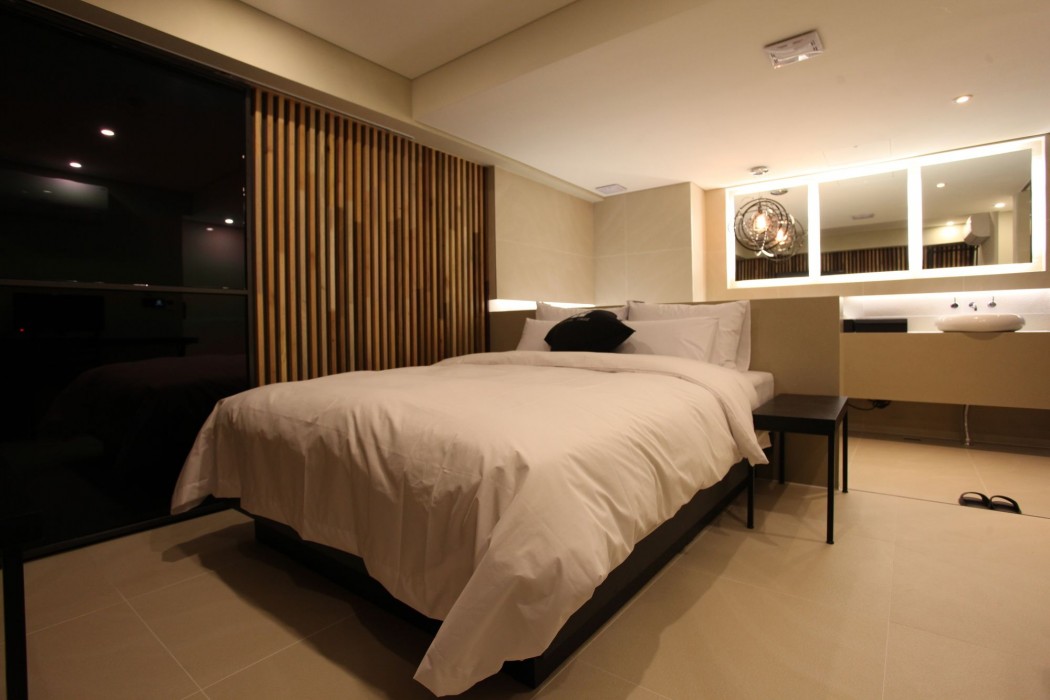Wol Hotel 23/76