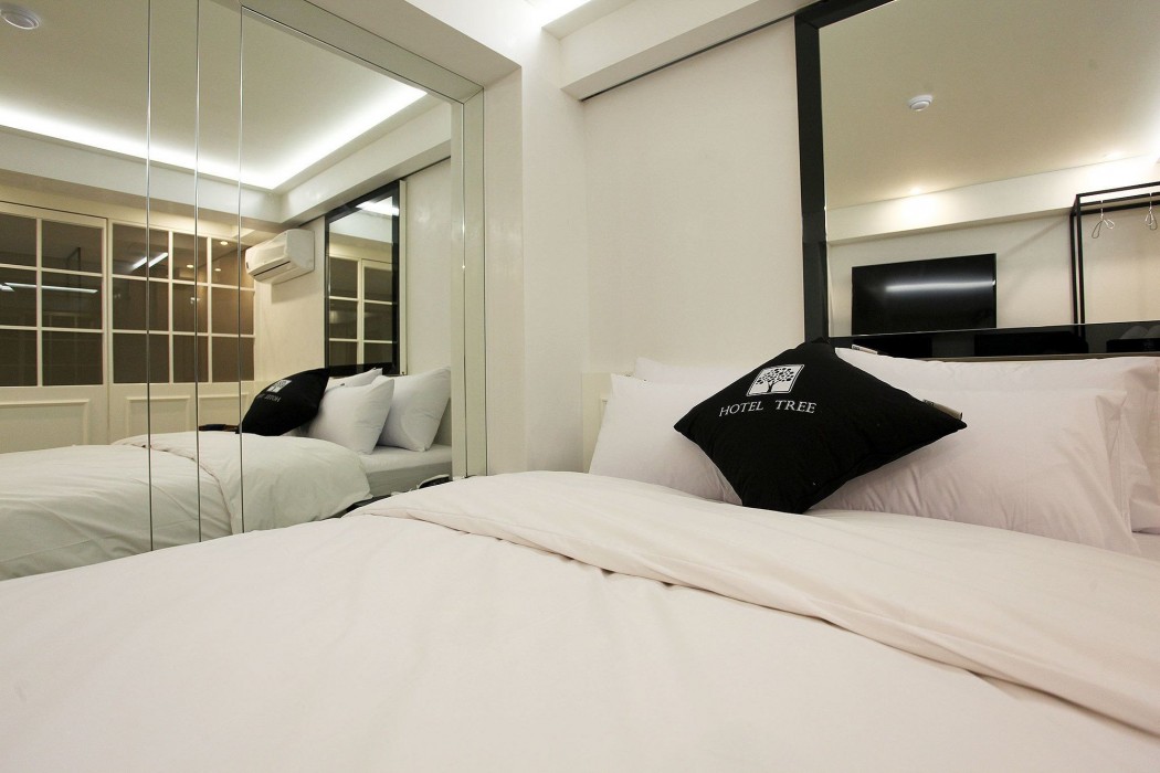 Wol Hotel 22/76