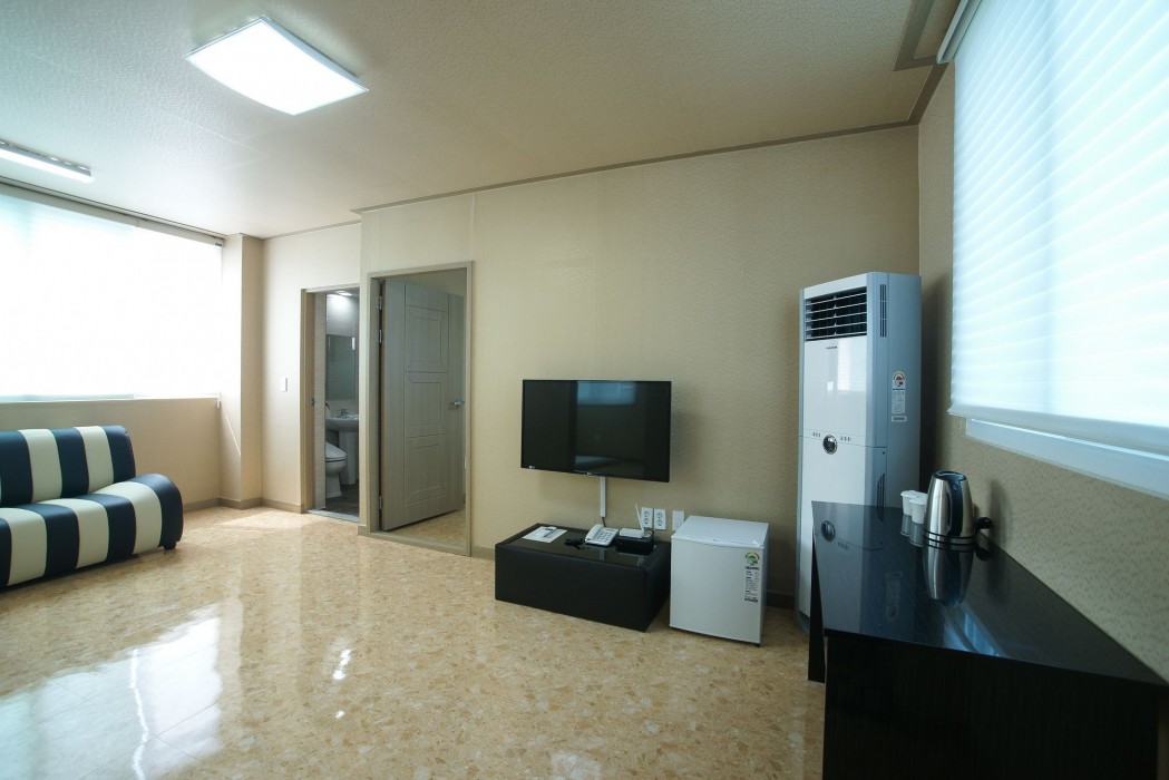 Jeju Ocean Family Hotel 30/75