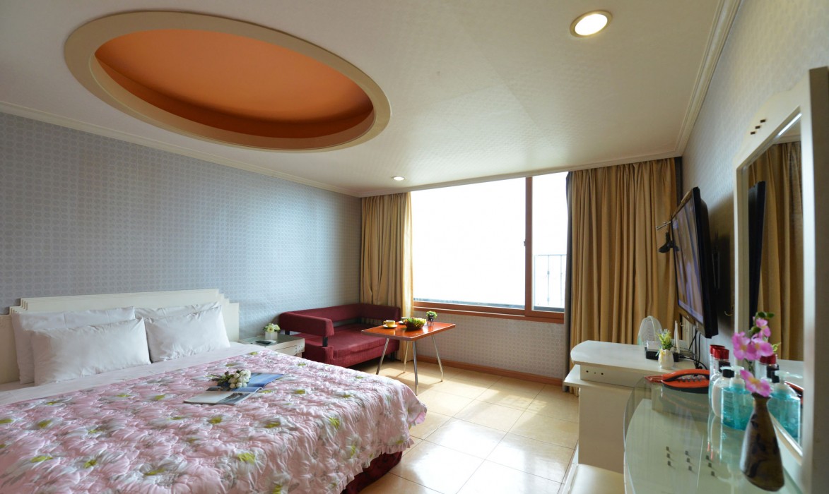 Nova Motel 70/100
