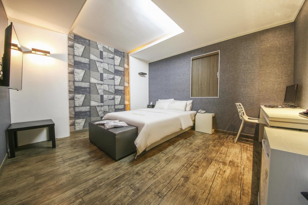 Richi Hotel 59/78