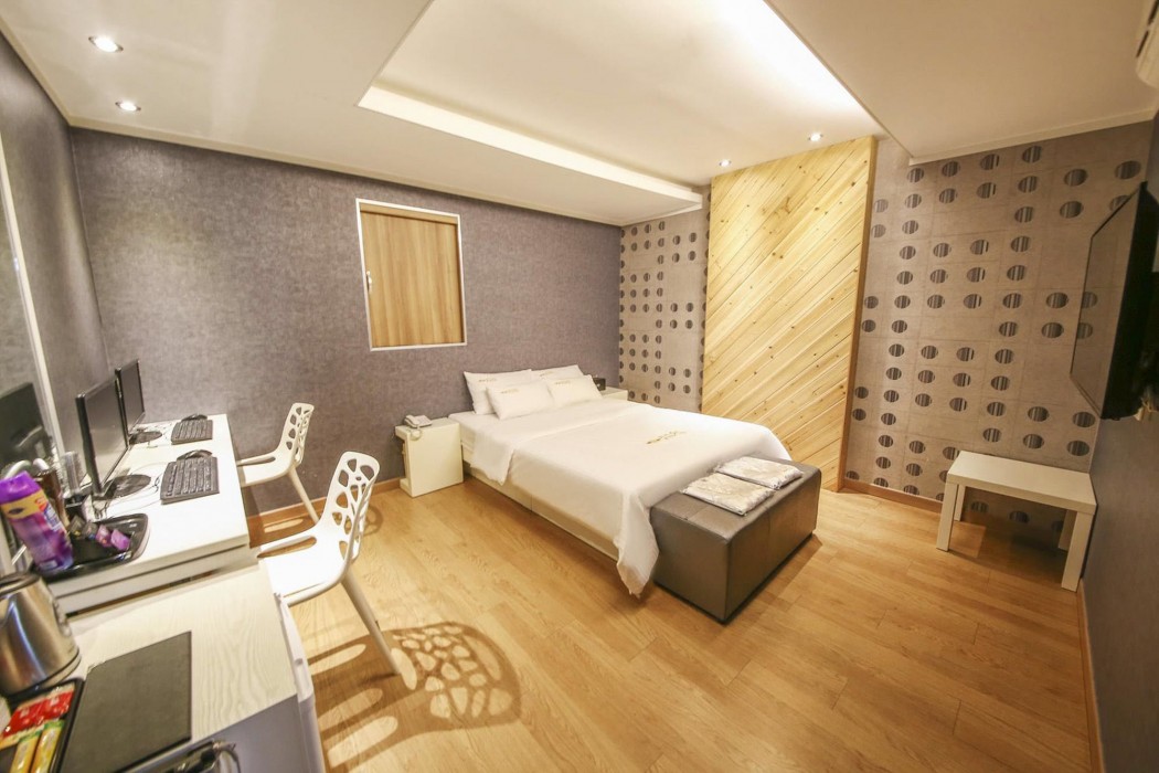 Richi Hotel 56/78