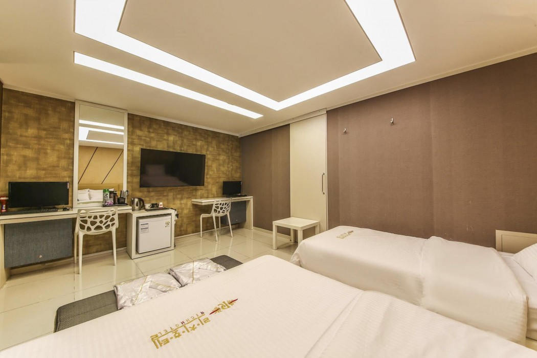 Richi Hotel 40/78