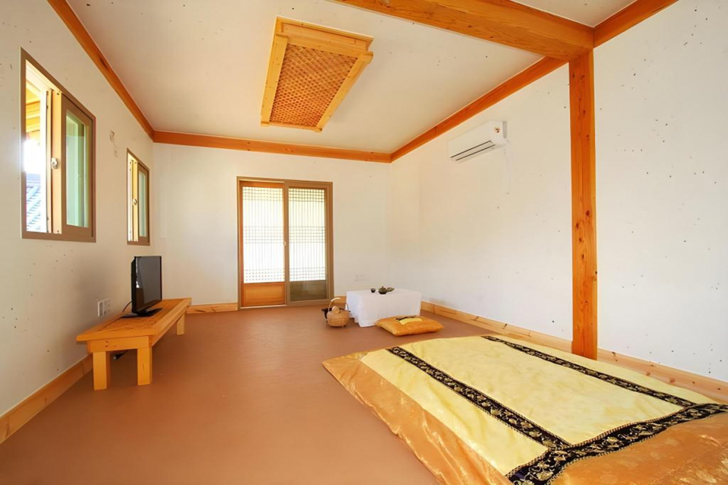 Gyeongju Hanok Pen Town Pension 22/52