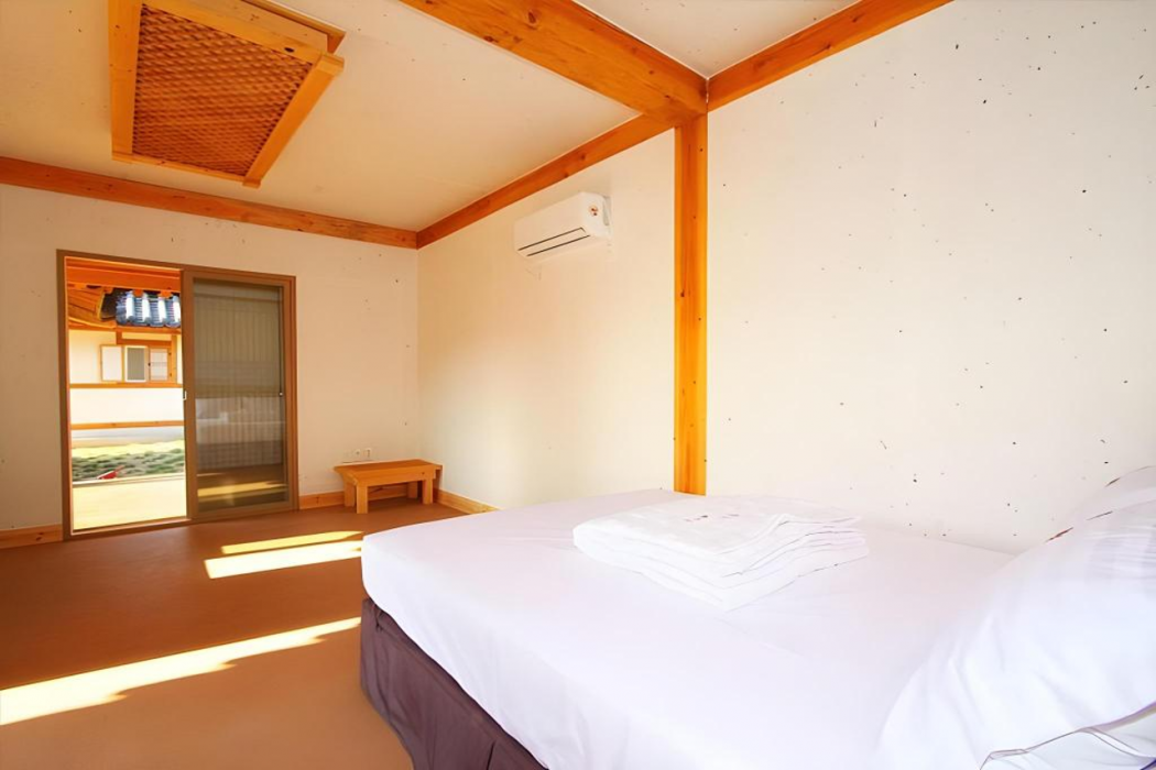 Gyeongju Hanok Pen Town Pension 16/52