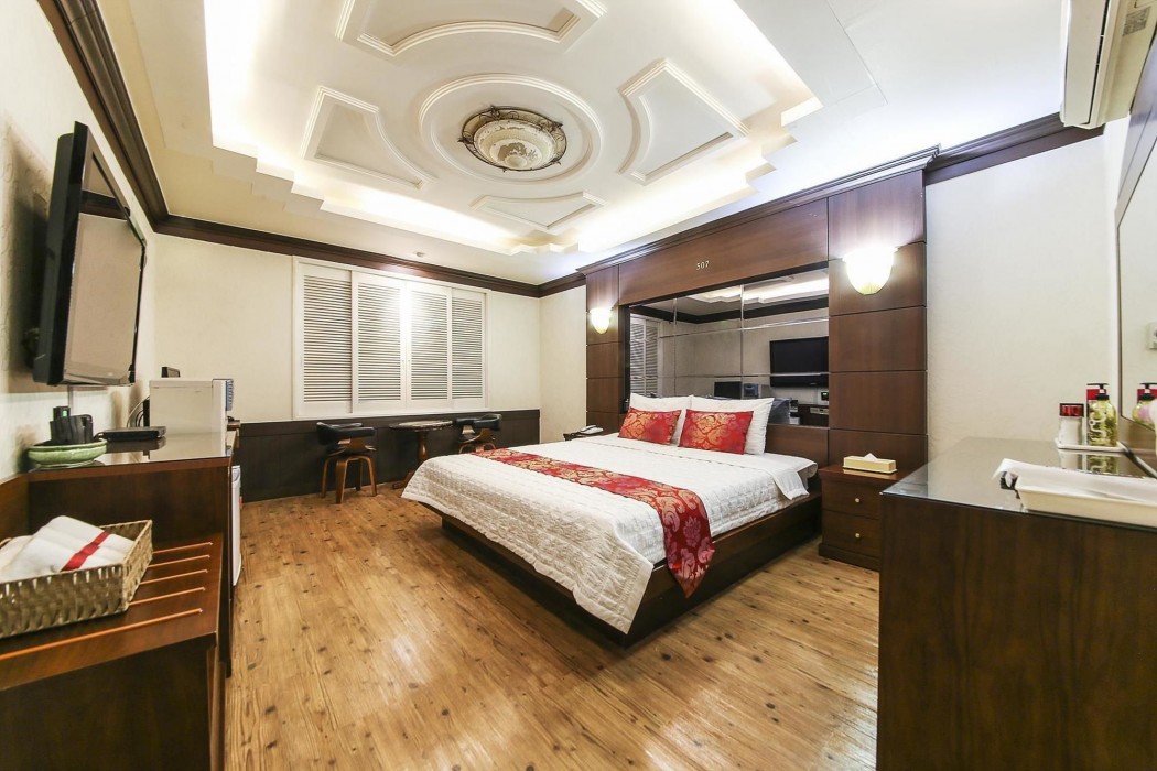Haeundae Thevan Hotel 53/87