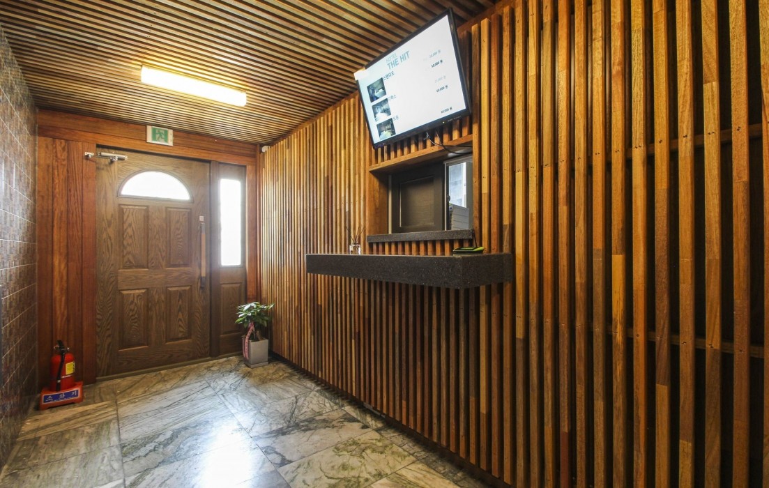Hotel The Hit 20/45