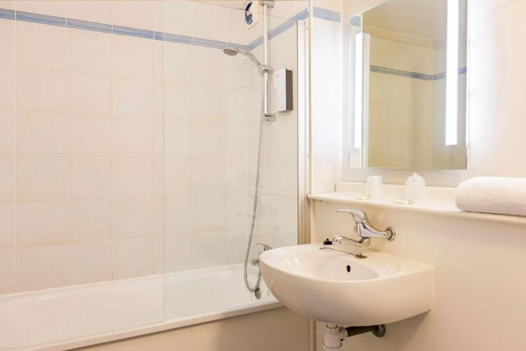 Comfort Hotel Lens - Noyelles Godault 7/22