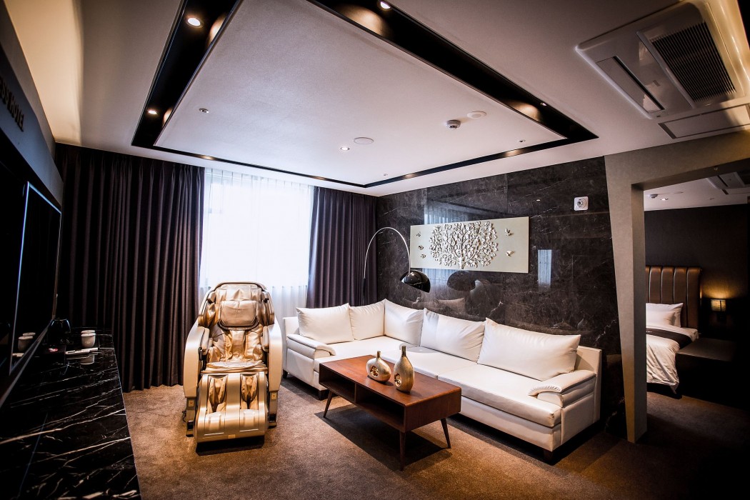 Golden Business Hotel 27/65