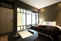 October Hotel 40/80
