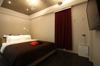 October Hotel 36/80