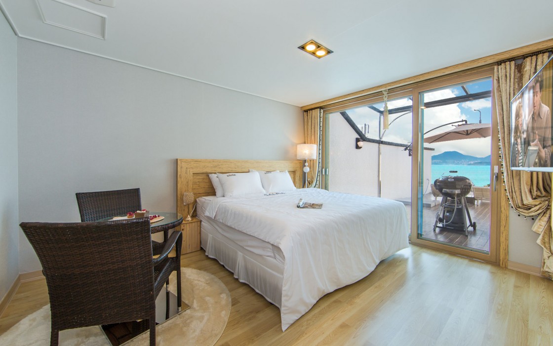 Yeosu Calma Pool Villa 19/78