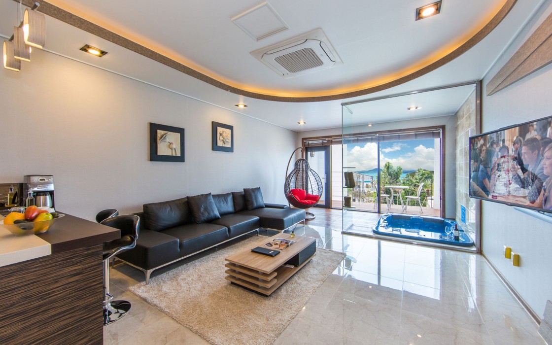 Yeosu Calma Pool Villa 55/78
