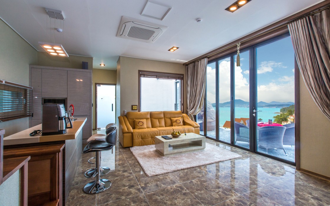 Yeosu Calma Pool Villa 14/78