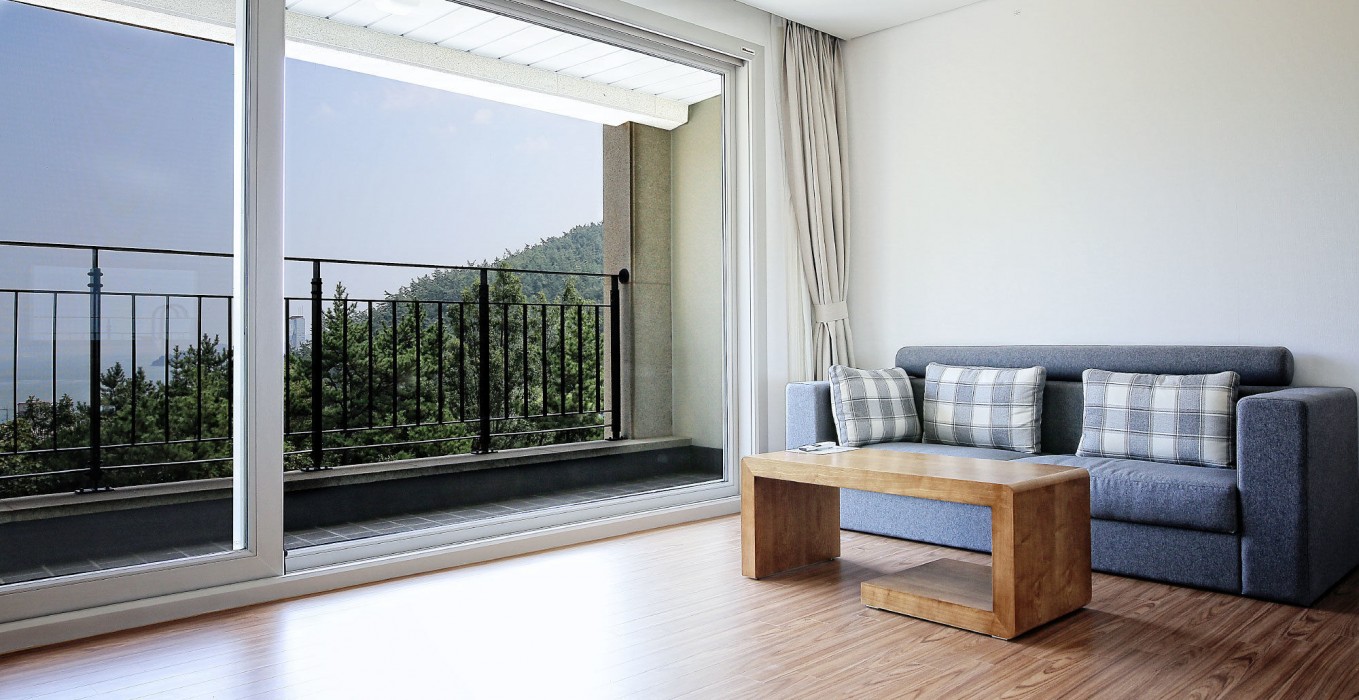 Lapis Hotel 25/70