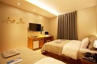 The S Hotel 29/61